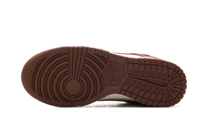 Dunk Low WMNS "Red Sepia Gold Mini Swoosh" IB4417 104