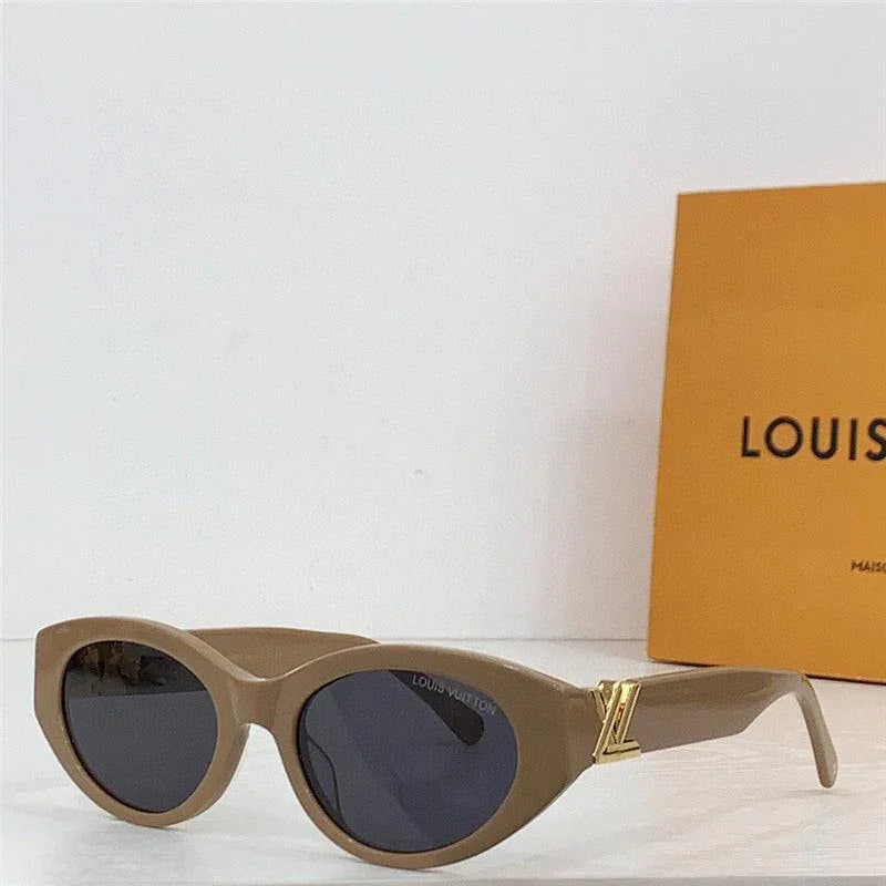 Louis Vuitton Z2104W LV GO-14 Cat Eye Women&