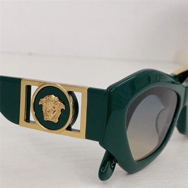 Ultra RaRe VINTAGE VERSACE SUNGLASSES MOD.421/B   ✨