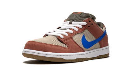 SB Dunk Low Pro "Corduroy" BQ6817 201