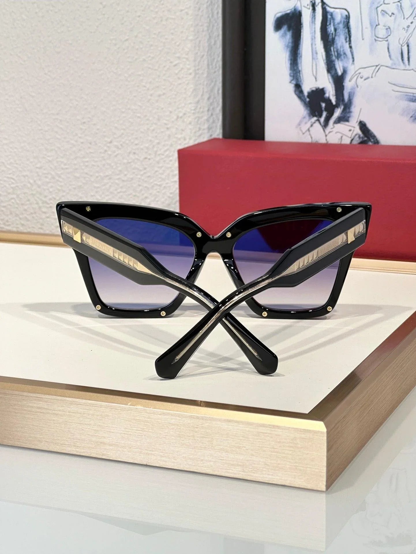 New Season $810 VALENTINO V - GRACE OVERSIZED CATEYE ACETATE FRAME Sunglasses✨
