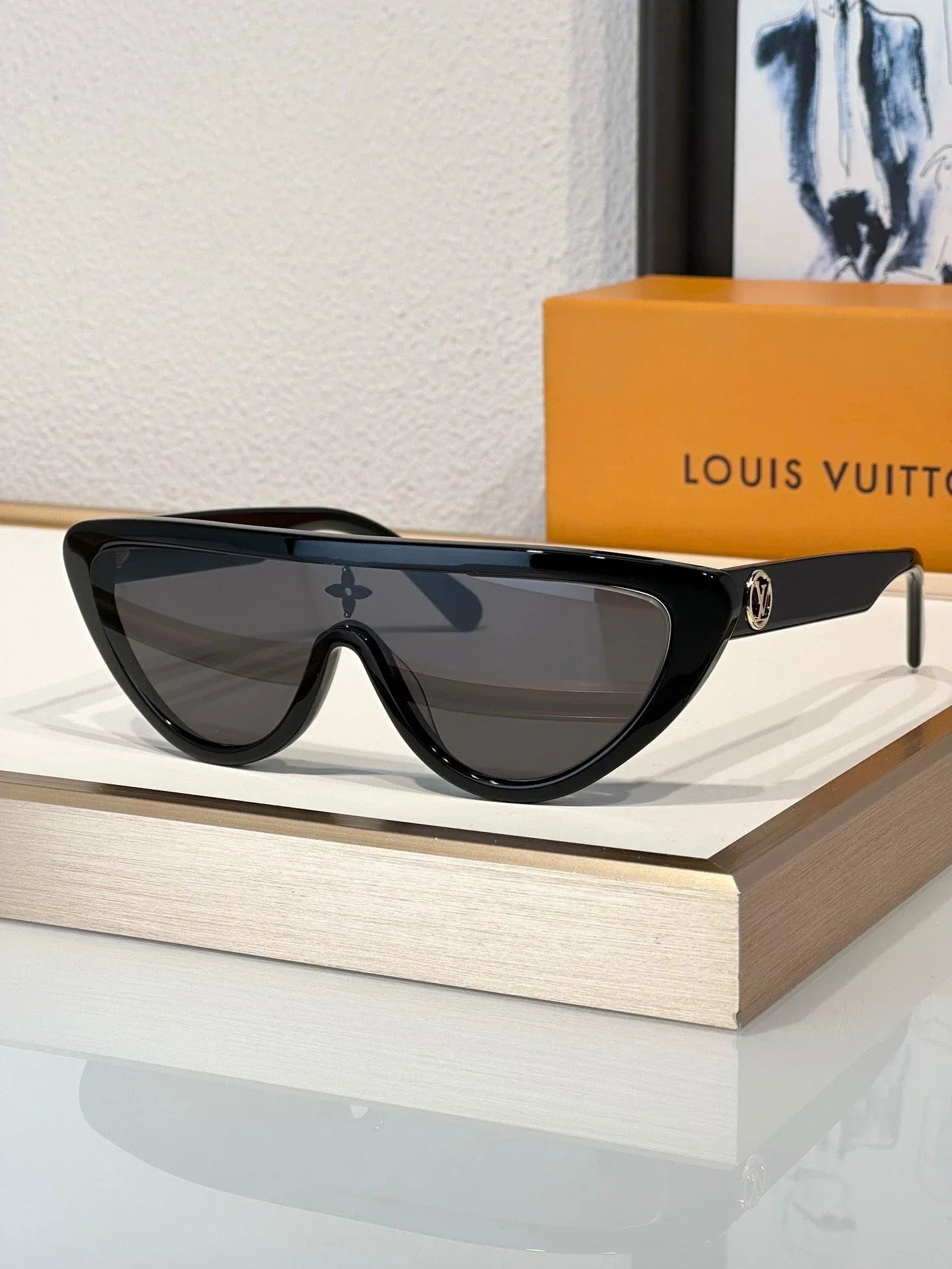 Louis Vuitton  LV Split Cat Eye Sunglasses Z2179U✨