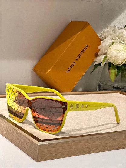 LOUIS VUITTON Z1844U LV Shadow Square Sunglasses  ✨