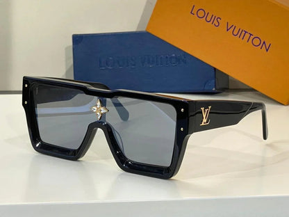 Louis Vuitton Limited Edition CYCLONE  Sunglasses ✨