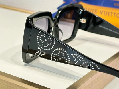 Louis Vuitton Women&
