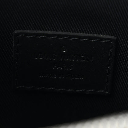 Damier Infini Discovery Messenger BB Onyx