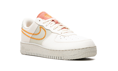 AIR FORCE 1 &