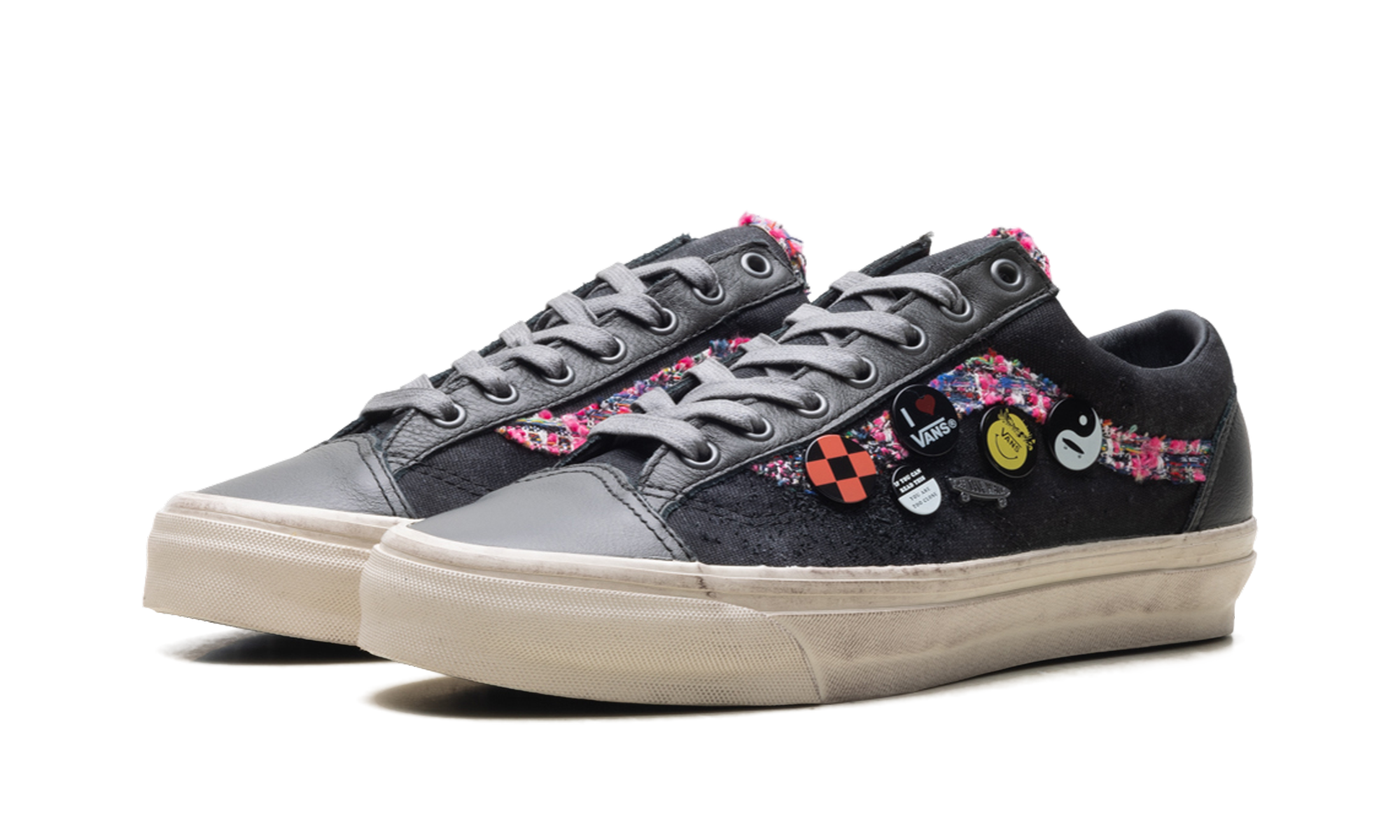 Old Skool 36 LX “Souvenir Black” Secondary image