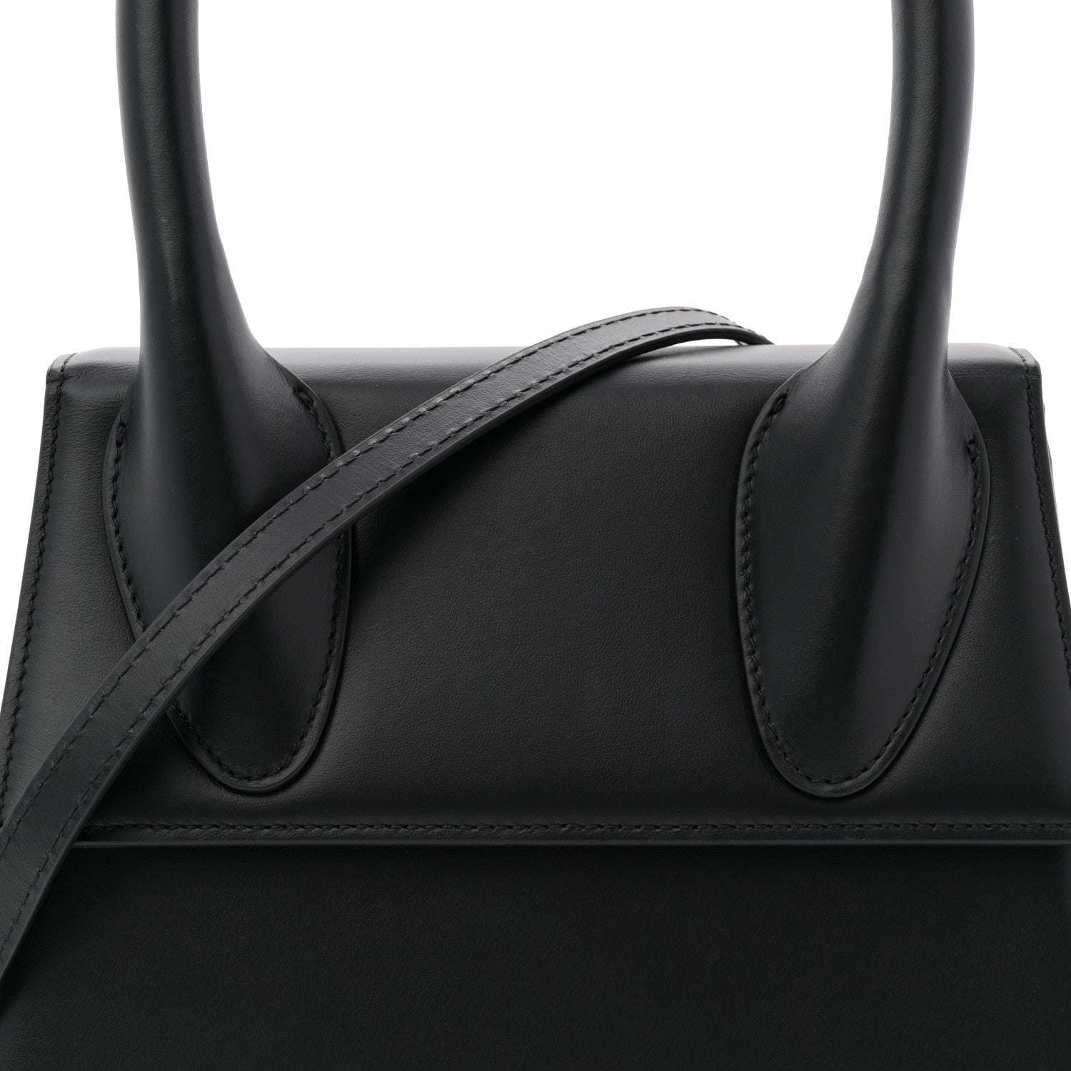 Smooth Calfskin Le Grand Chiquito Black