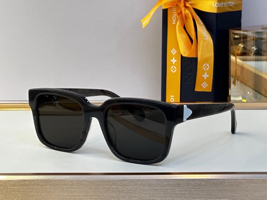 Louis Vuitton Z1785W Glide Square Sunglasses  ✨