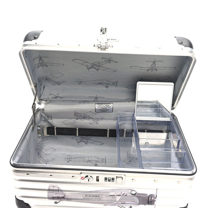 Aluminum F13 Collection Beauty Case Silver