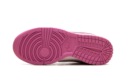 Dunk Low WMNS "Pink Foam" HQ1181 661