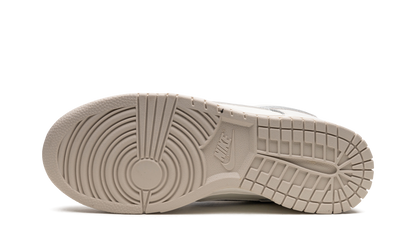 DUNK LO ESS TREND MNS WMNS "Sail / Oxygen Purple" DX5930 100