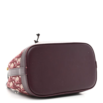 Oblique Drawstring Chain Bucket Bag Burgundy
