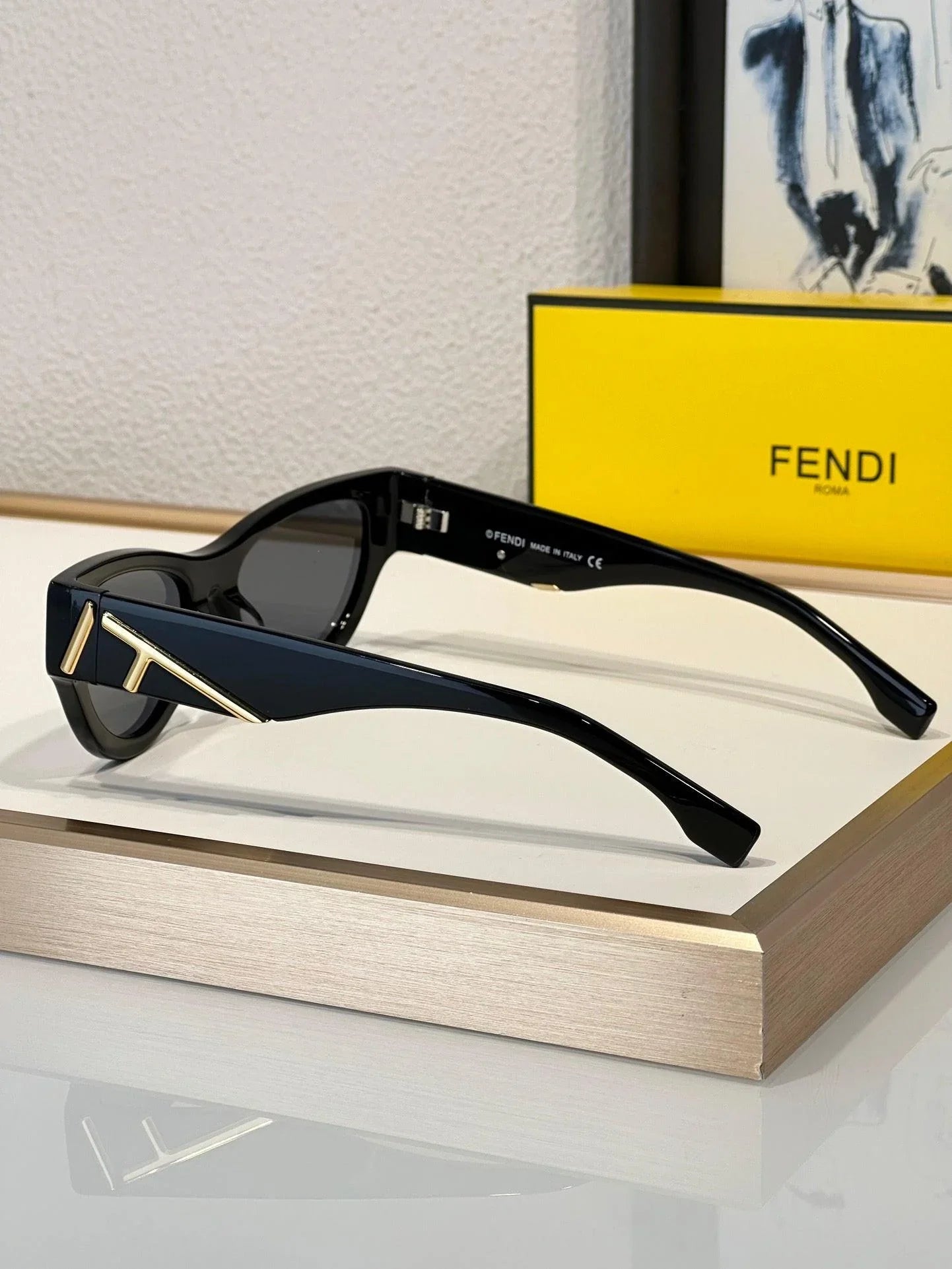 FENDI First FE40111I 01B Sunglasses Women's✨