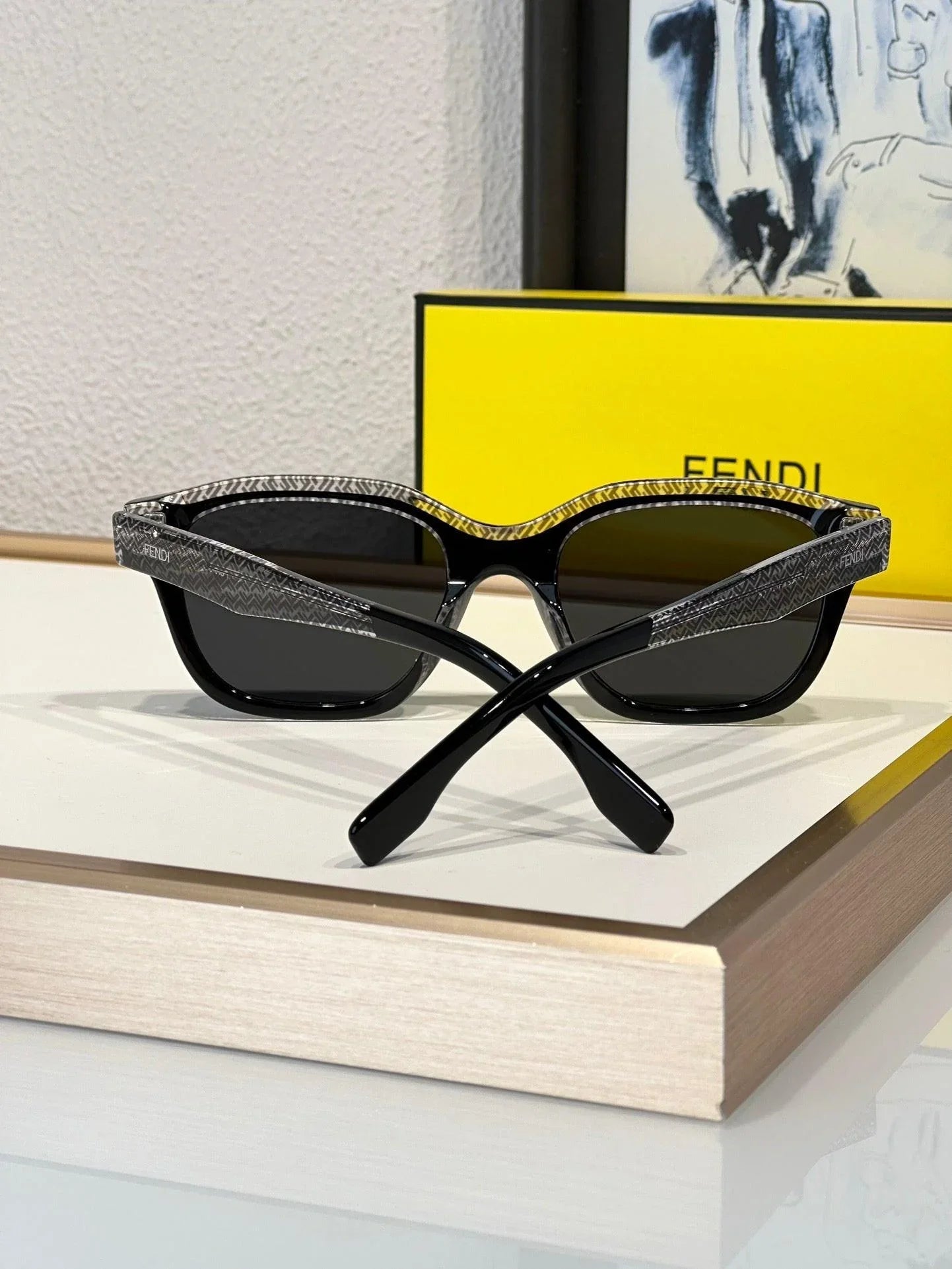 Fendi FE 40077I Men's Sunglasses✨