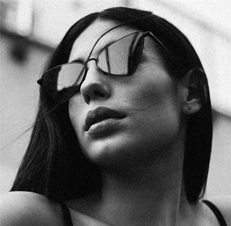 Yves Saint Laurent SL-303 TRIANGULAR JERRY SUNGLASSES