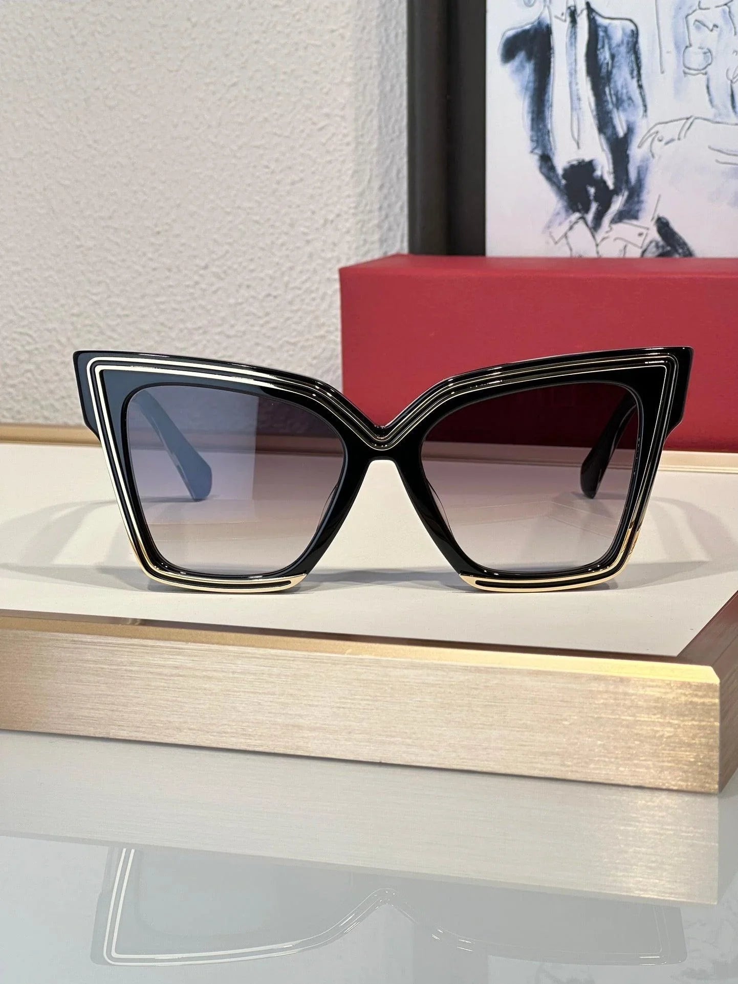 New Season $810 VALENTINO V - GRACE OVERSIZED CATEYE ACETATE FRAME Sunglasses✨