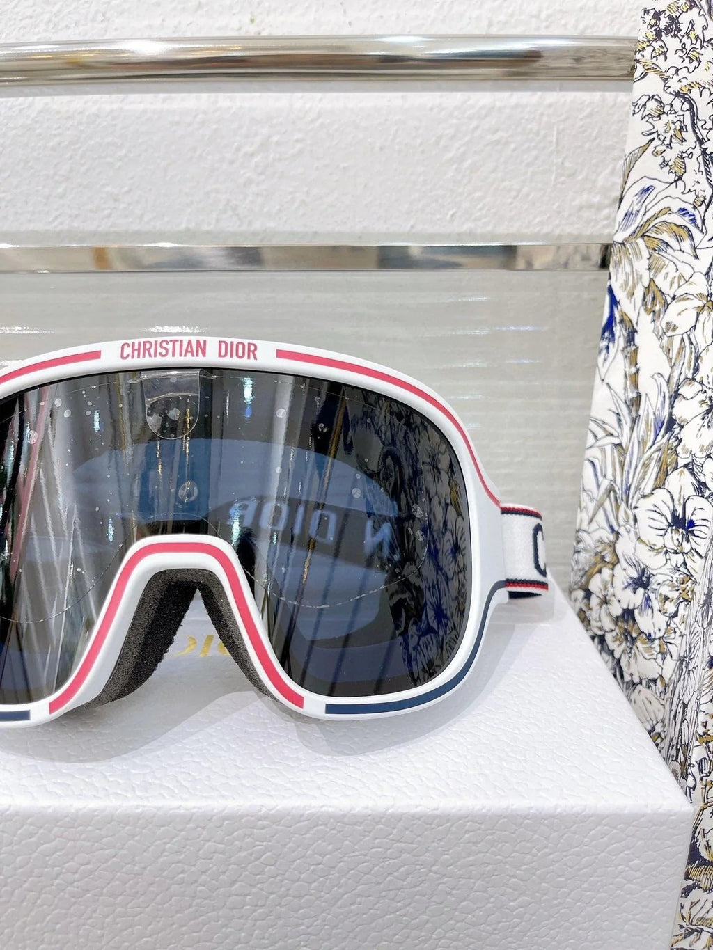 2024 DIOR  DIORALPS M1I White Ski Goggles ❄️