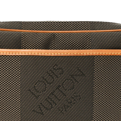 Damier Geant Acrobat Terre