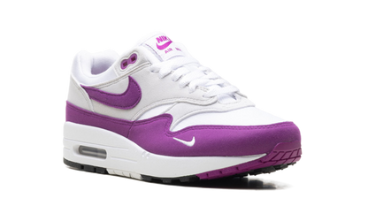 Air Max 1 &