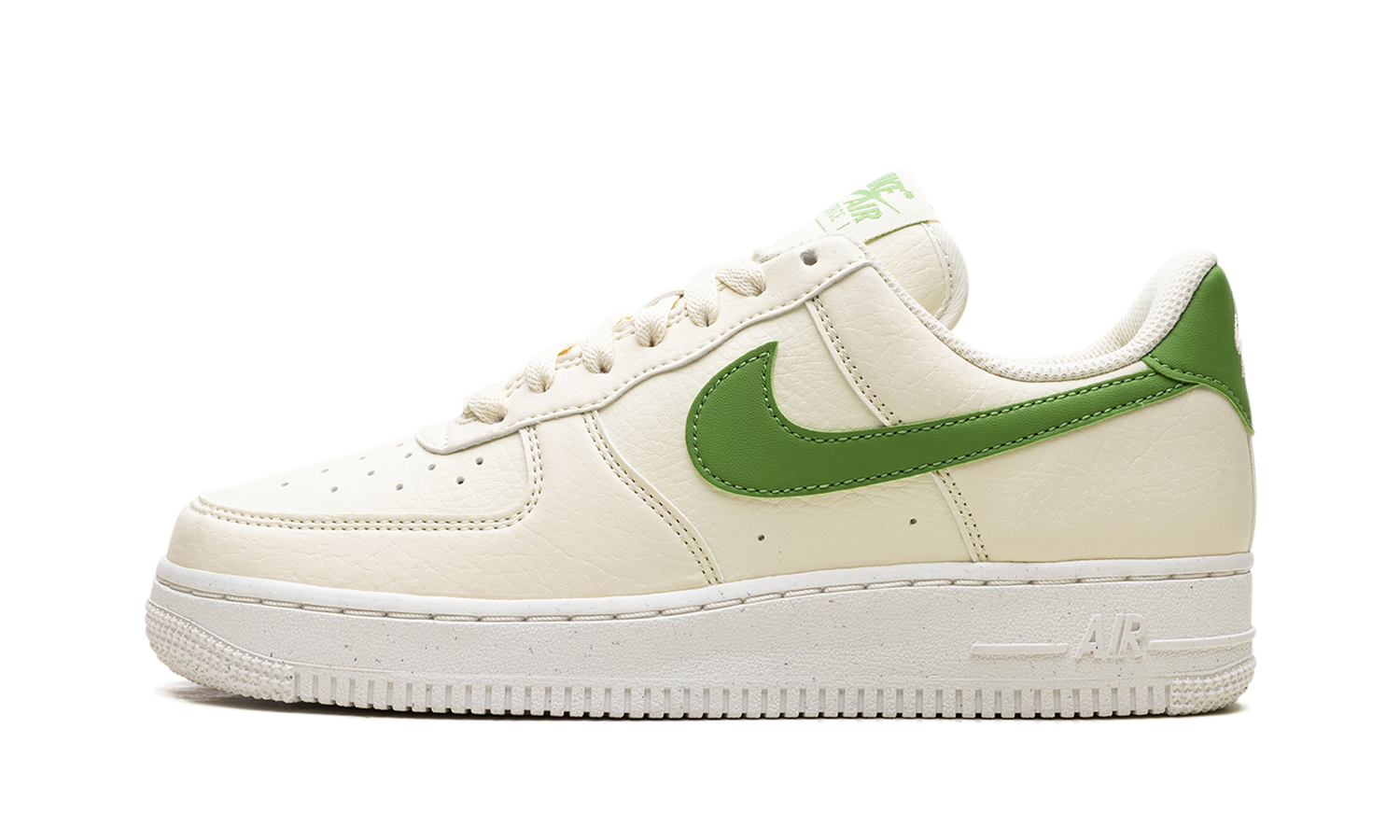 NIKE AIR FORCE 1 &