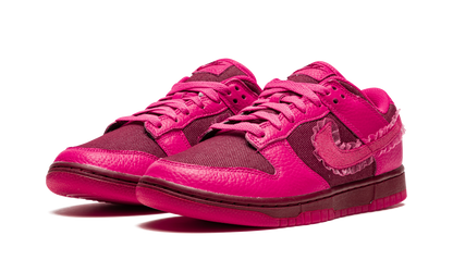 DUNK LOW WMNS "Valentine’s Day" DQ9324 600