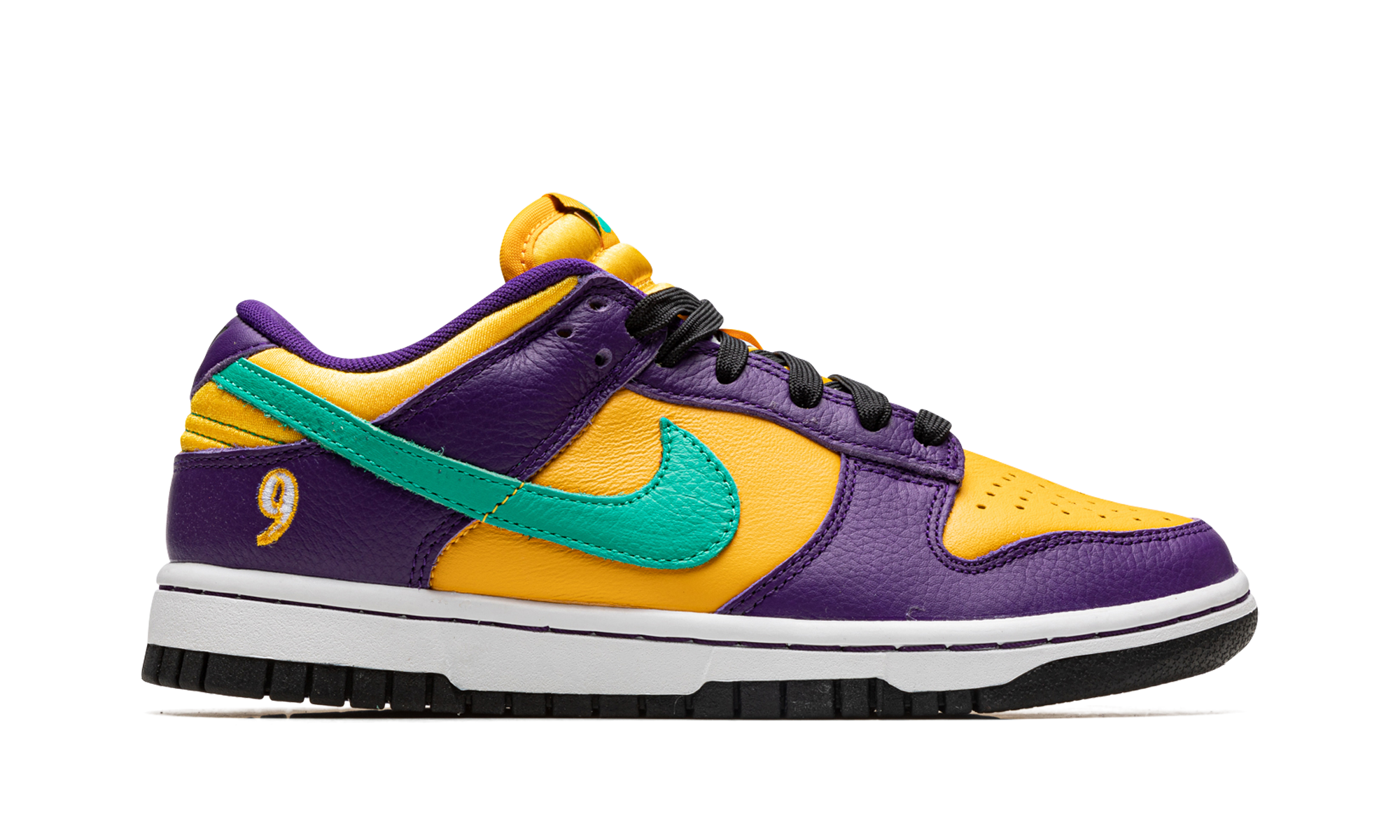 DUNK LOW WMNS "Lisa Leslie" DO9581 500