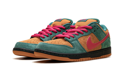 SB Dunk Low Pro "Green Noise Watermelon" HQ1625 301