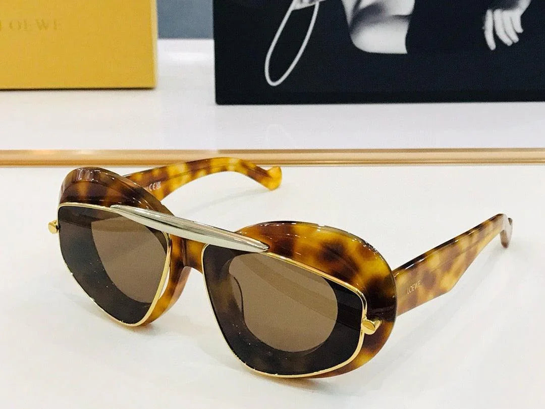 New Season LOEWE Cateye double frame sunglasses in acetate and metal✨