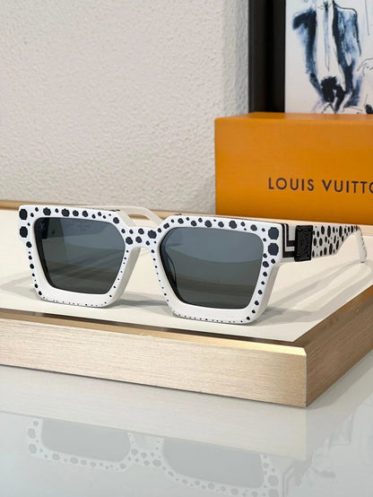 Louis Vuitton Z1910E LV Clash Low Square Sunglasses  ✨