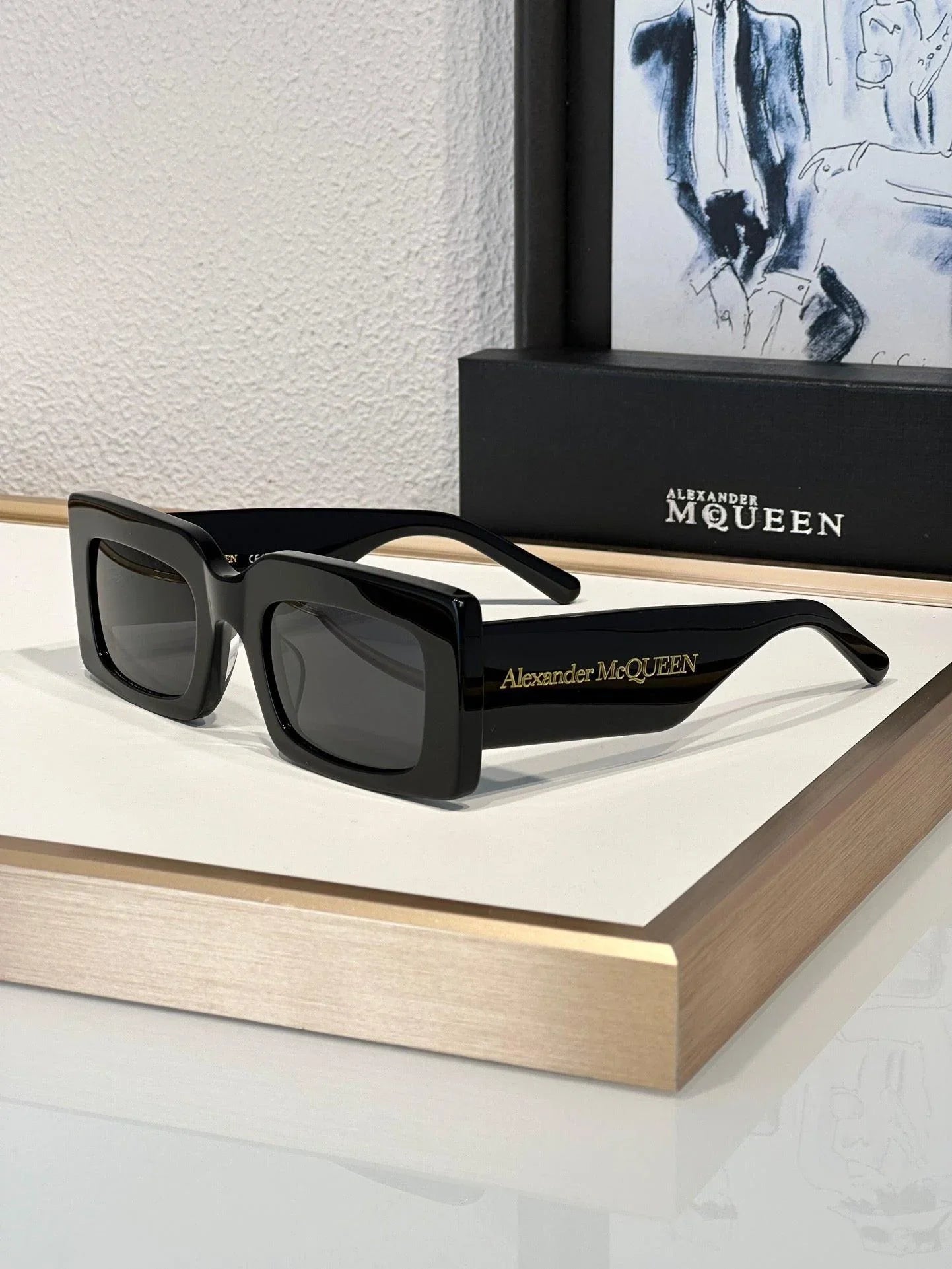 Alexander McQueen AM 0433S 001s Sunglasses Unisex💀