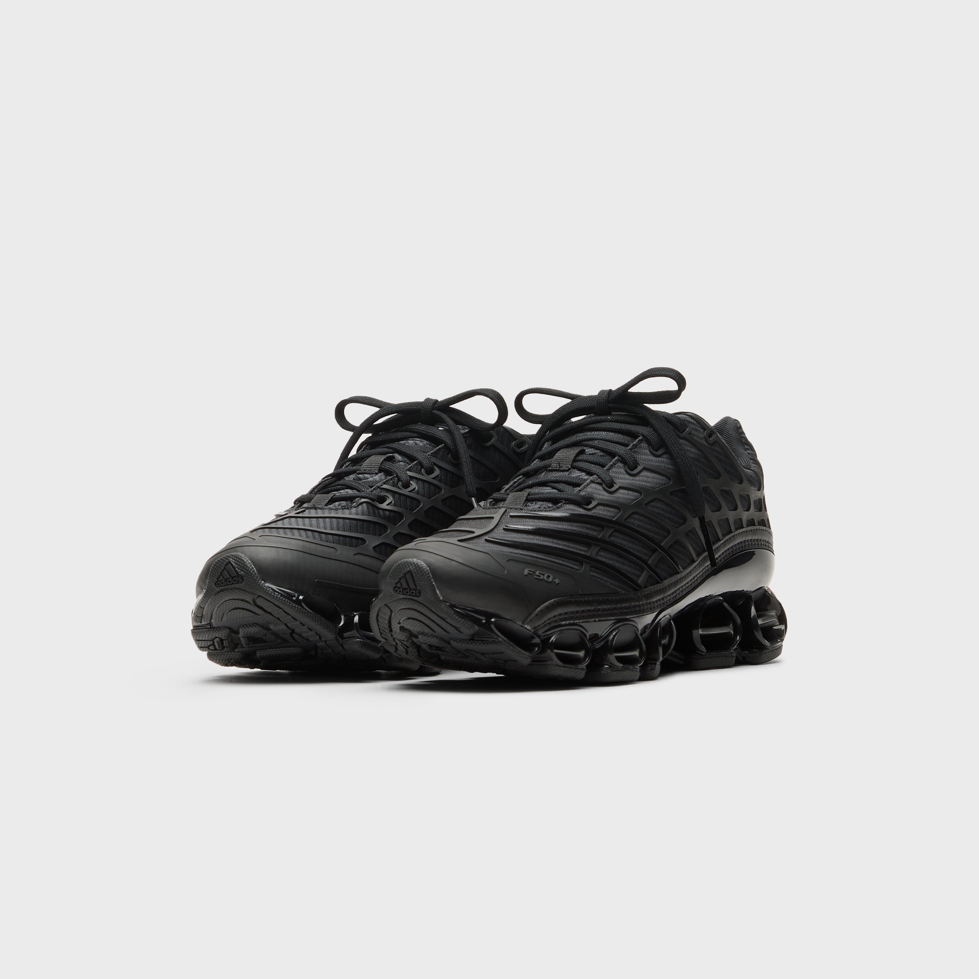 adidas Megaride F50 - Core Black / Iron Metallic