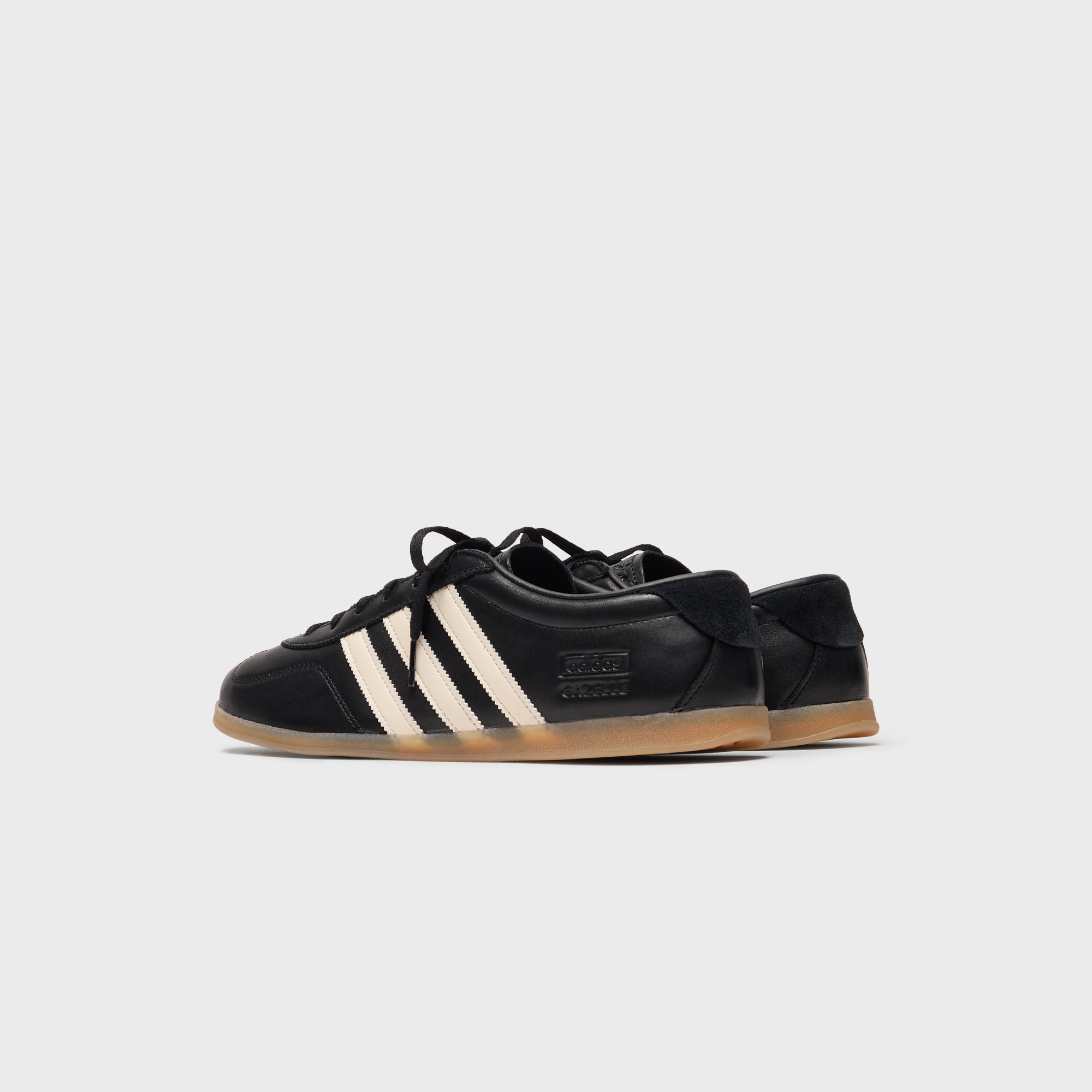 adidas WMNS Gazelle LO PRO - Core Black / Chalk White / Gum