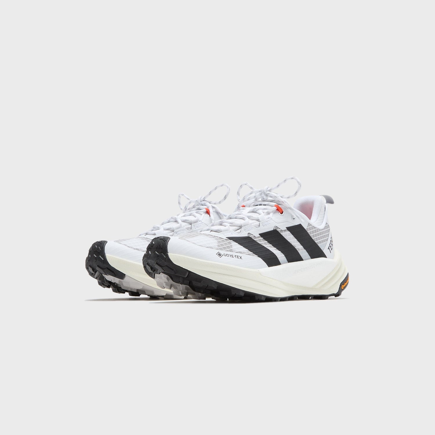 adidas Terrex Freehiker 3 Low Gore-Tex - Cloud White / Core Black / Off White