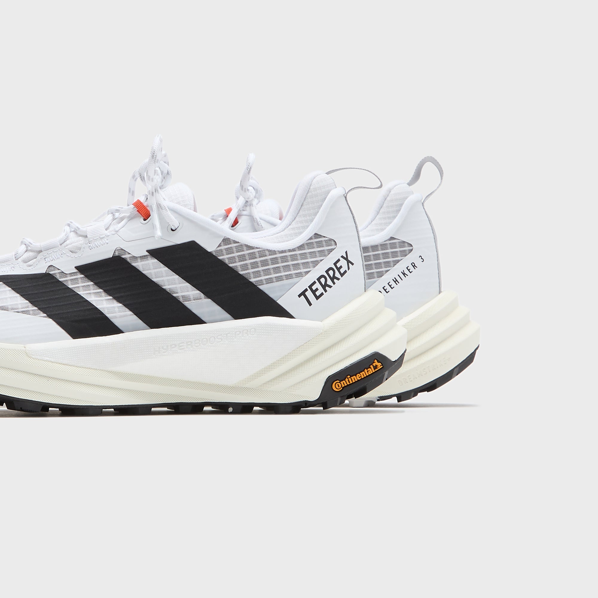adidas Terrex Freehiker 3 Low Gore-Tex - Cloud White / Core Black / Off White