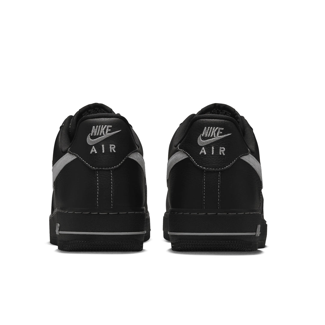 AIR FORCE &