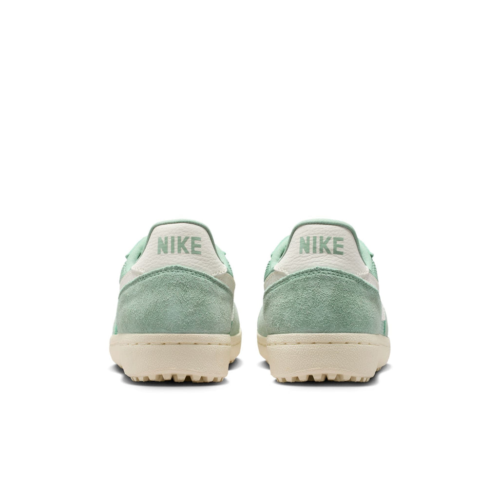 W NIKE FIELD GENERAL