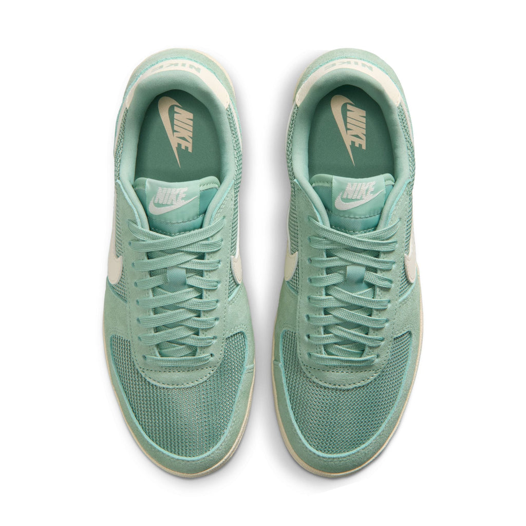 W NIKE FIELD GENERAL