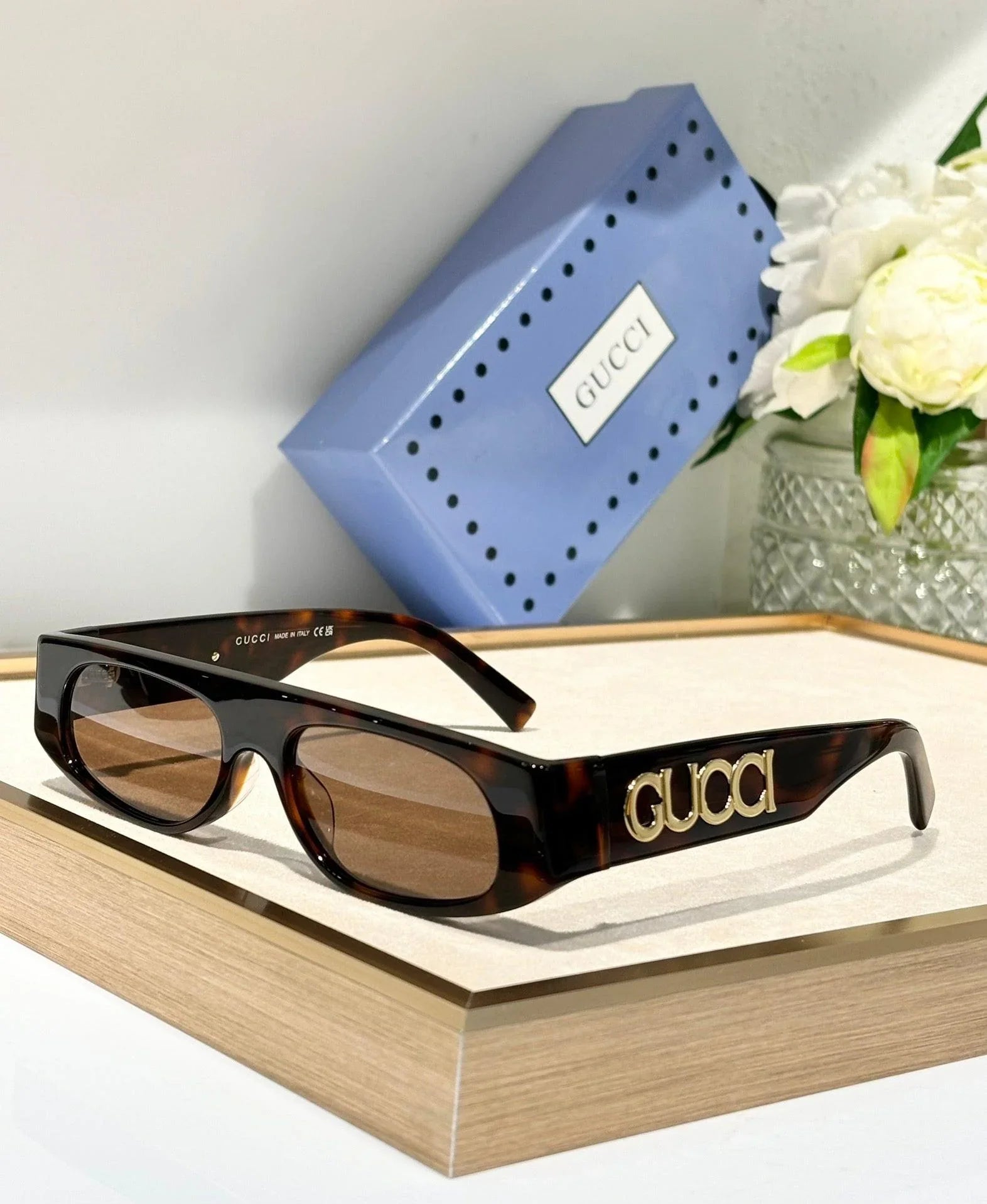 Gucci Cat-Eye Frame GG1771 S Women's Sunglasses ✨