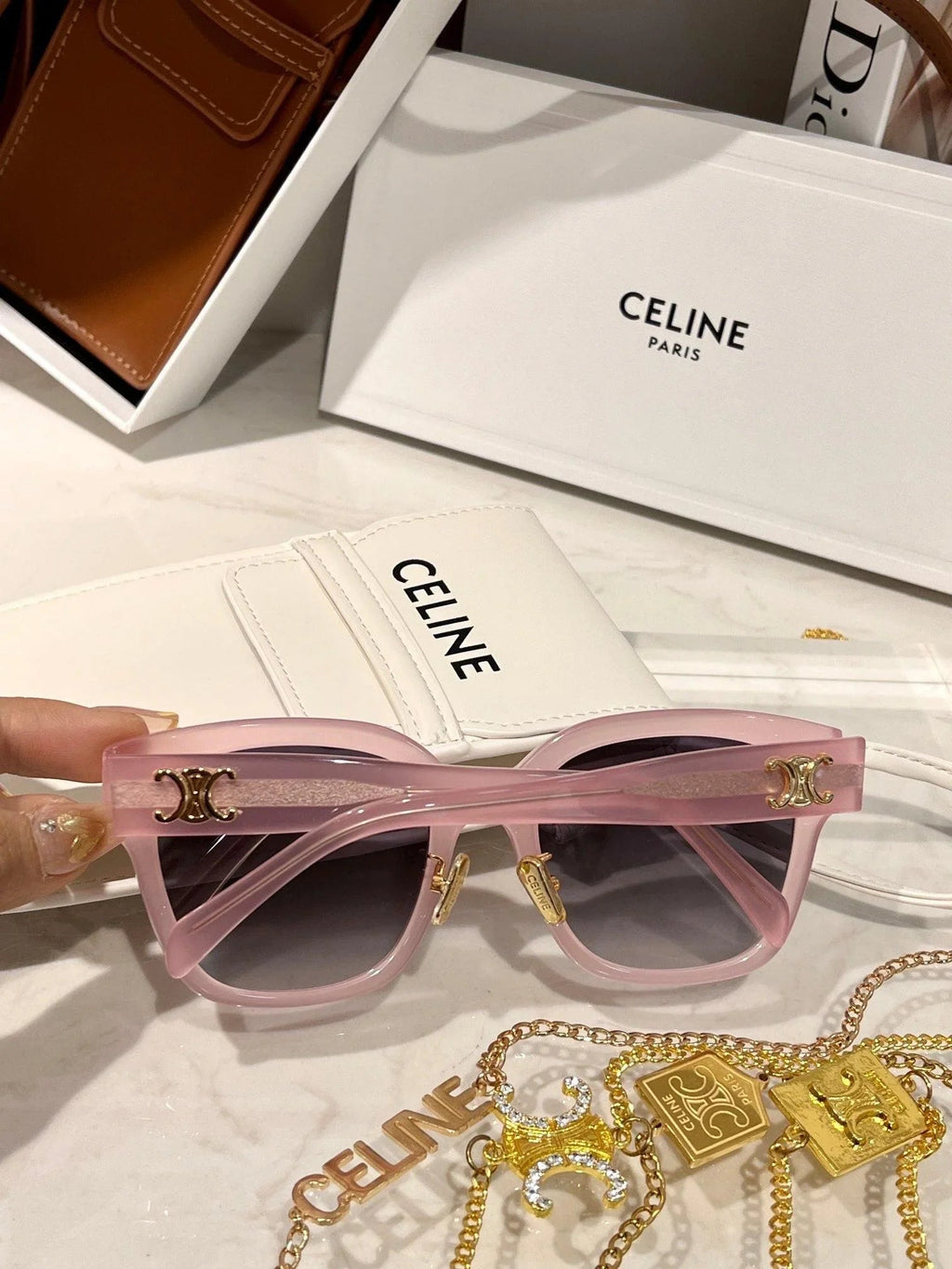 Celine TRIOMPHE CL 40222 F 74S Square Sunglasses ✨