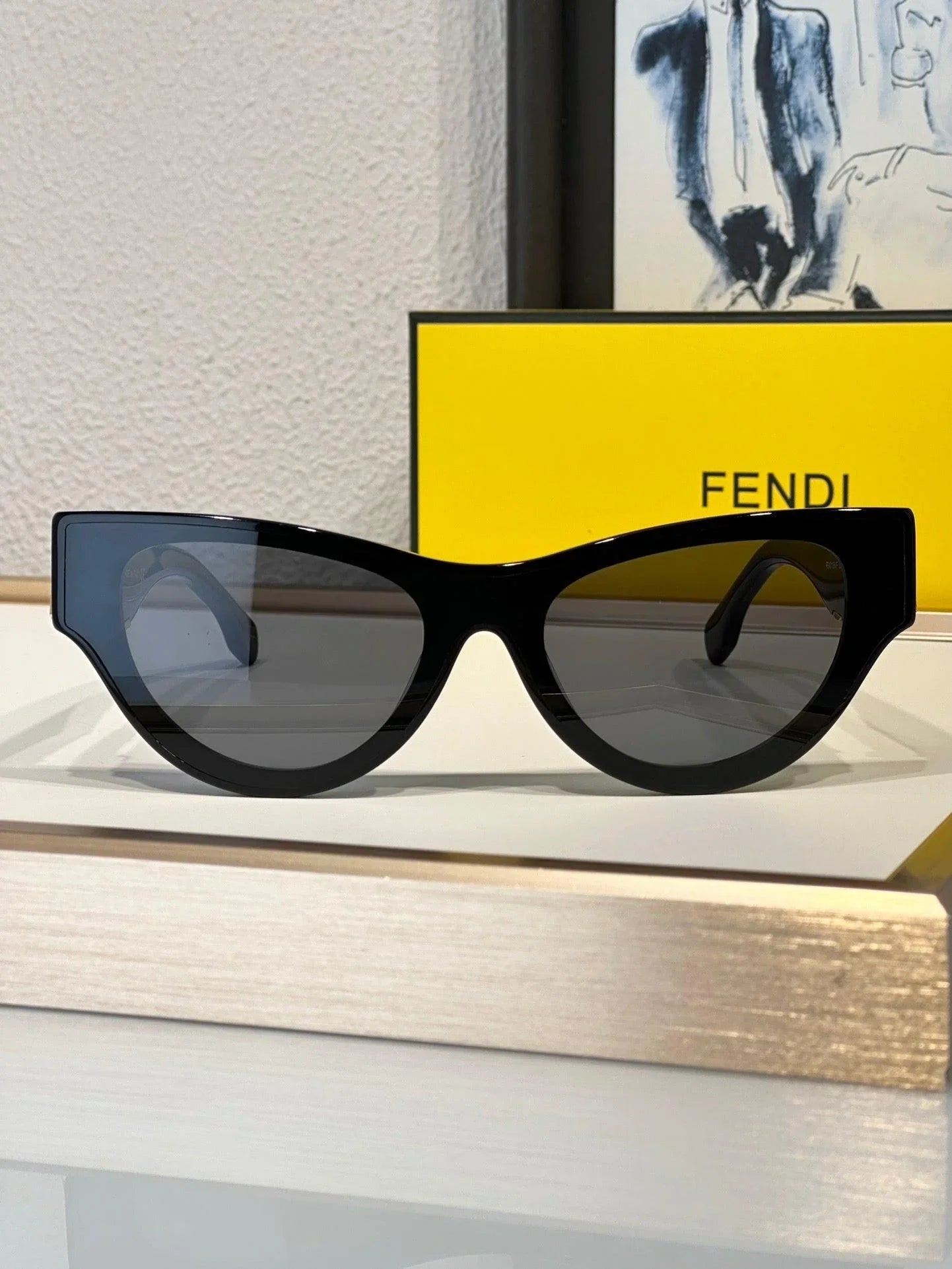 FENDI First FE40111I 01B Sunglasses Women&
