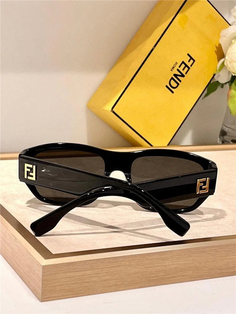 Fendi FE40117 Sunglasses Women&