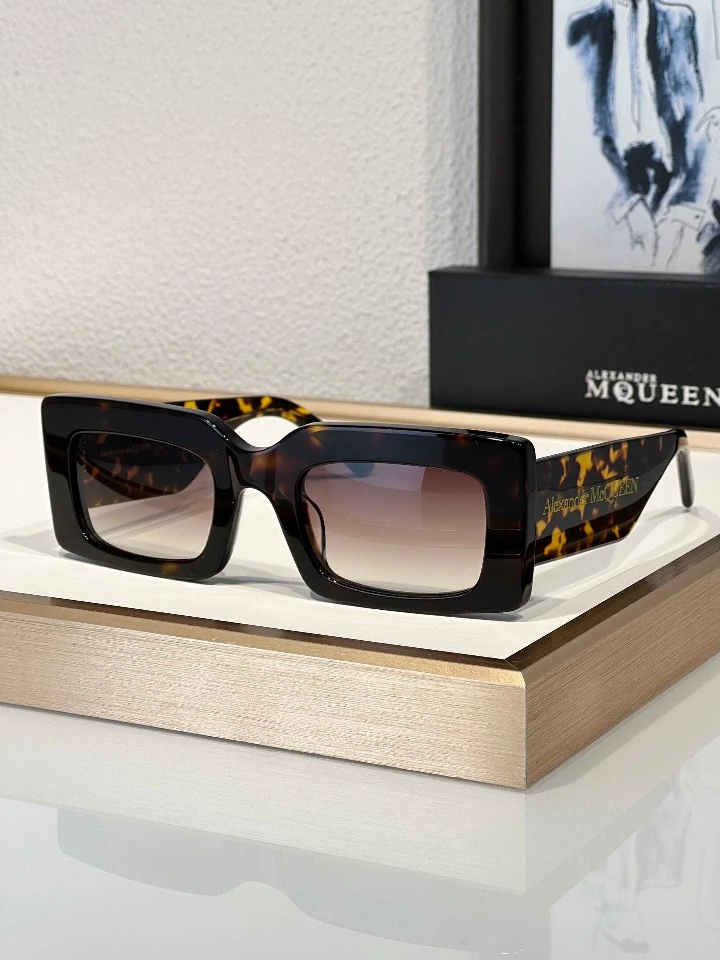 Alexander McQueen AM 0433S 001s Sunglasses Unisex💀