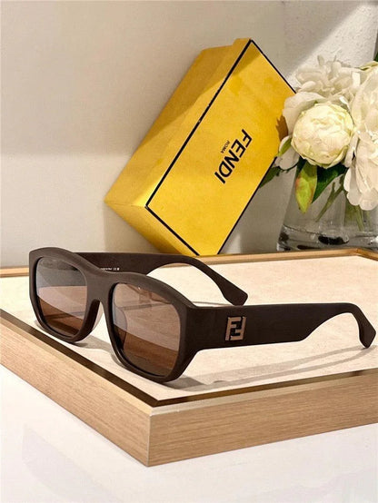 Fendi FE40117 Sunglasses Women&
