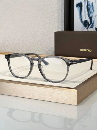 TOM FORD LEWIS TF1097 52N Sunglasses ✨