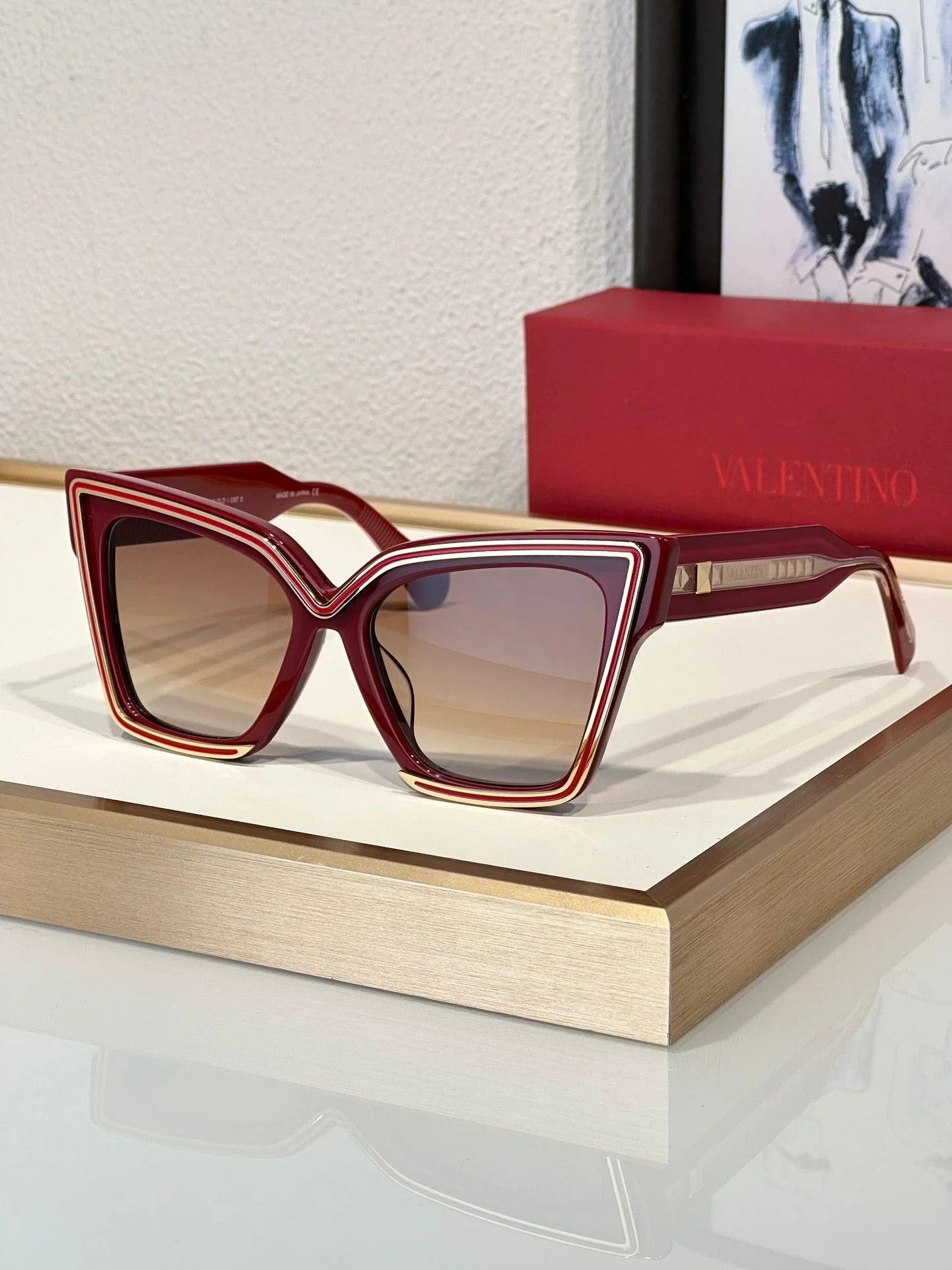New Season $810 VALENTINO V - GRACE OVERSIZED CATEYE ACETATE FRAME Sunglasses✨
