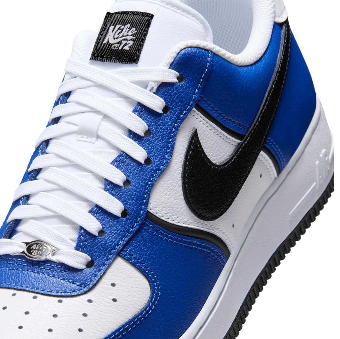AIR FORCE 1 &