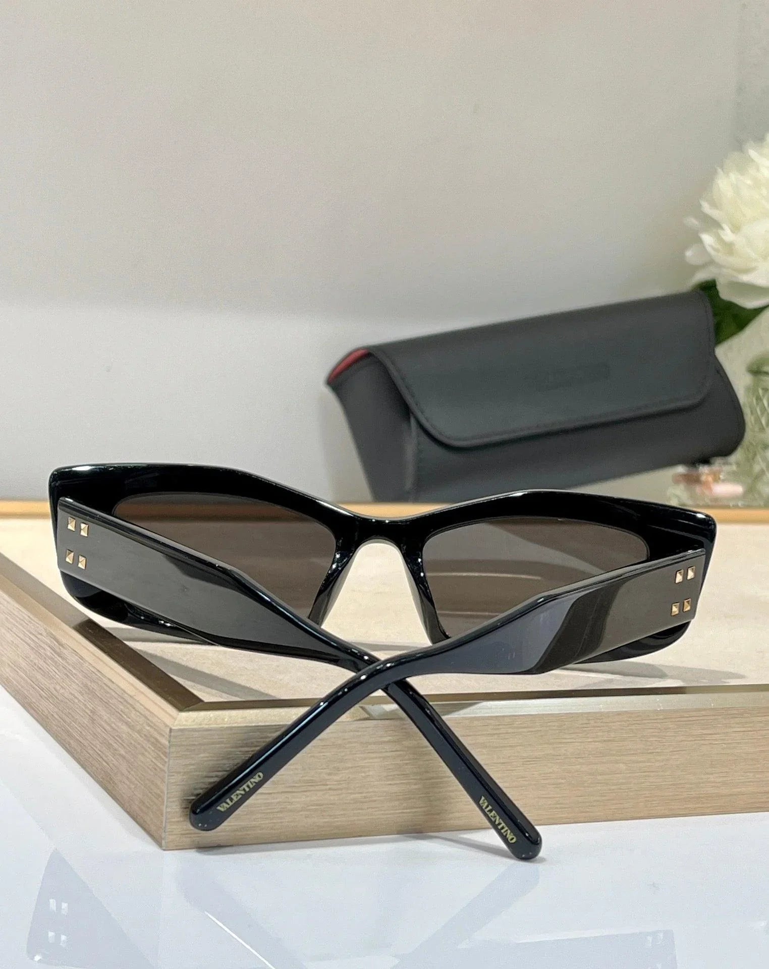NEW SEASON Valentino V-Quattro VLS-109 Sunglasses✨