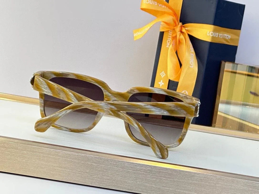 Louis Vuitton Z1785W Glide Square Sunglasses  ✨